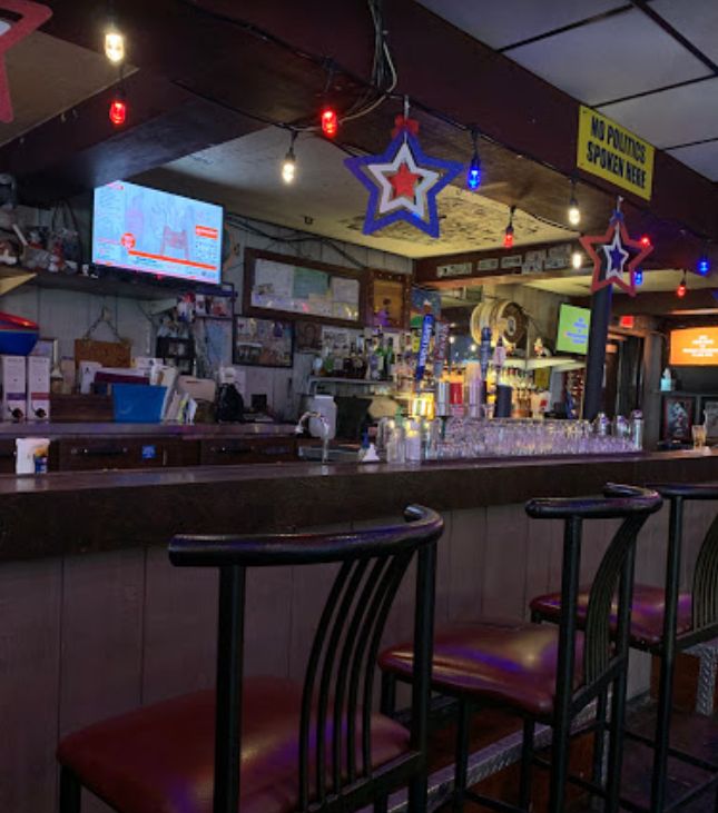 Snoopys Dog House - Web Listing (newer photo)